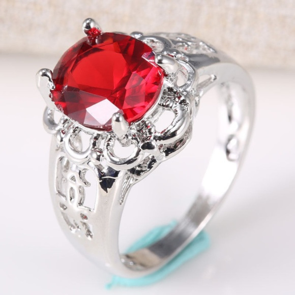 Jewelry - Silver Plated Red Stone Wedding Engagement Ring
